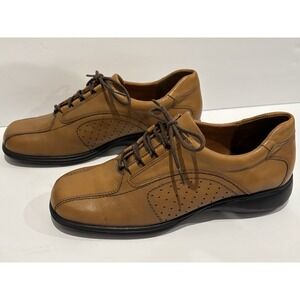 Sandler of Boston Women 8.5 Tan Leather Comfort Walking Shoes Lace Up Oxfords